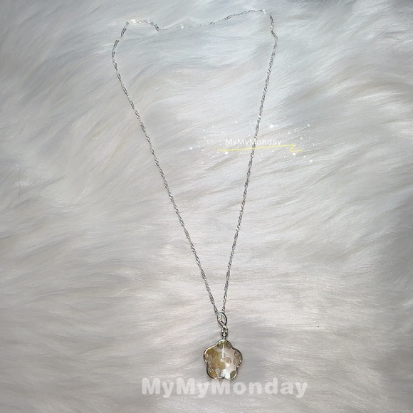 Golden Rutilated Quartz Necklace - Picture 2 of 4